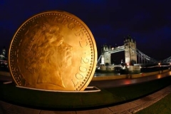 Giant coin